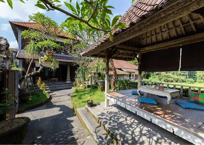 Guest house Pibra House 1 *