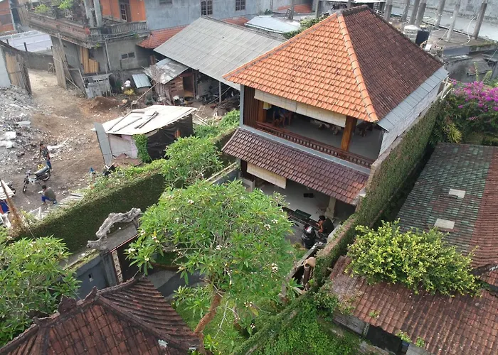 Guest house Pibra House 1